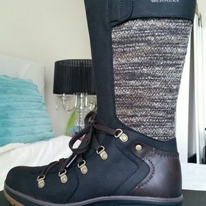 Women's hiking boots